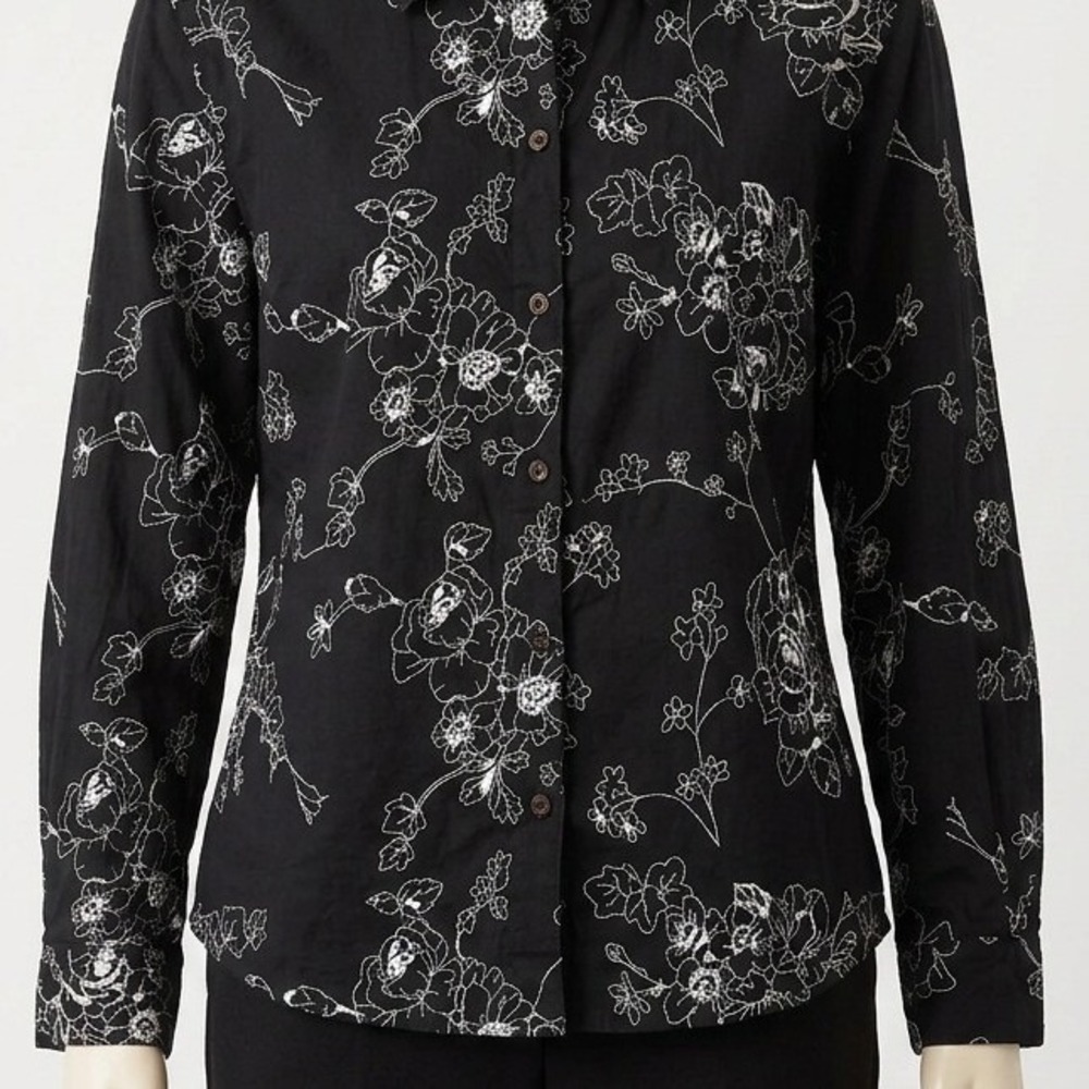 Chico's Button Up Shirt Womens 12 Black Floral Embroidered Long Sleeve Cotton